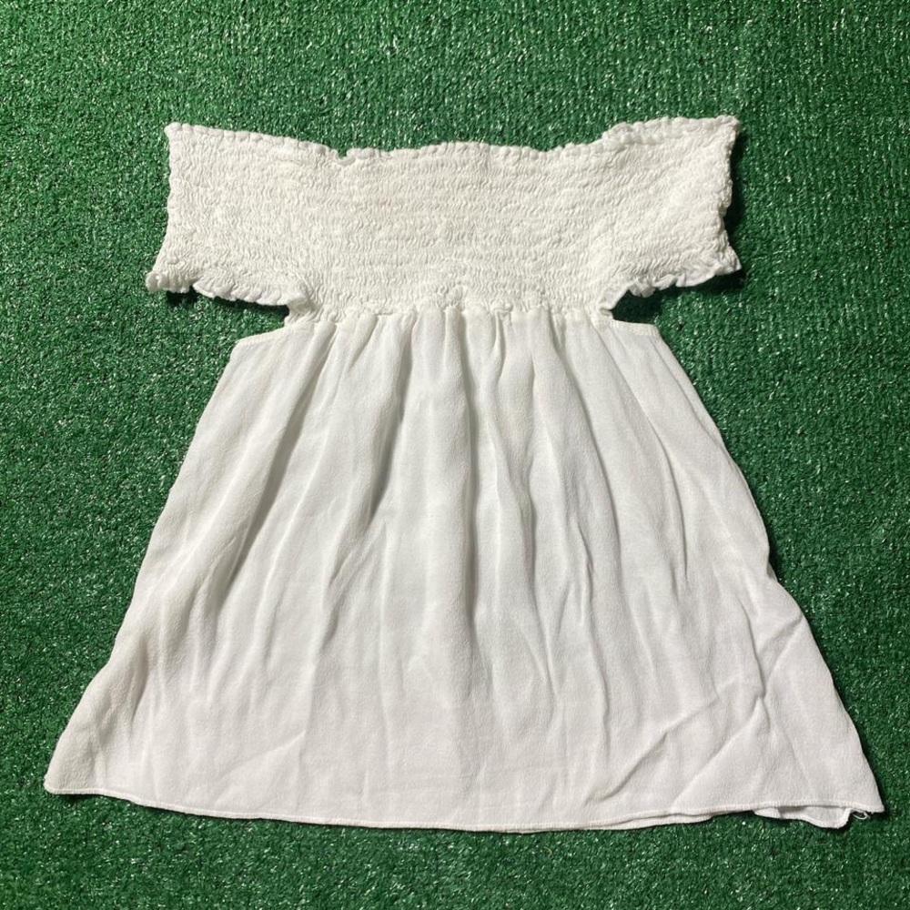 Brandy Melville off the shoulder white flowy top